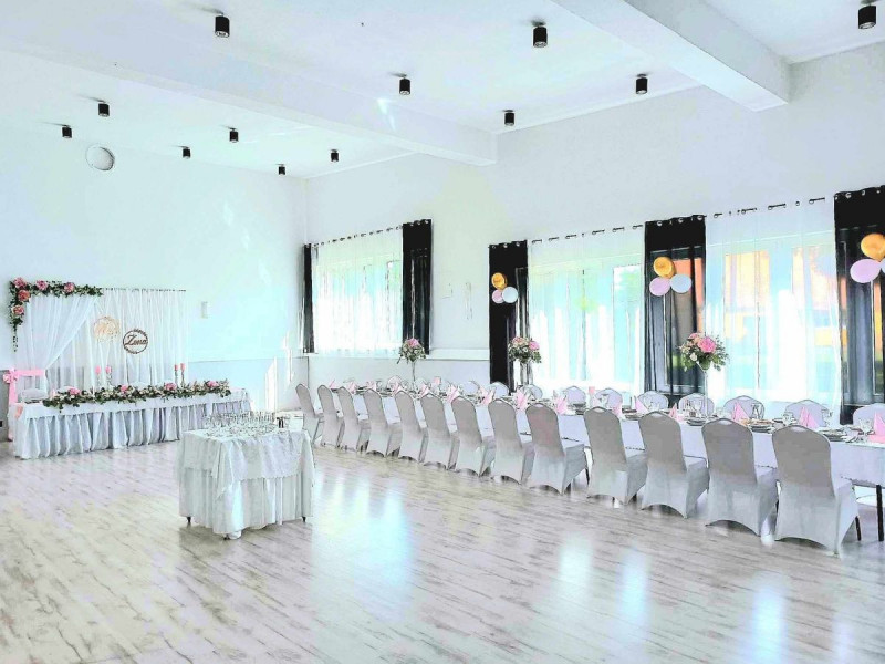 centrum-konferencyjno-bankietowe-szarlotka zdjęcie prezentacji gdzie wesele