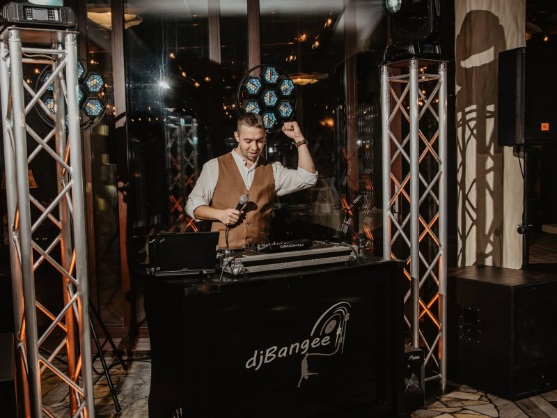 dj-bangee-krystian-bandura zdjęcie prezentacji gdzie wesele