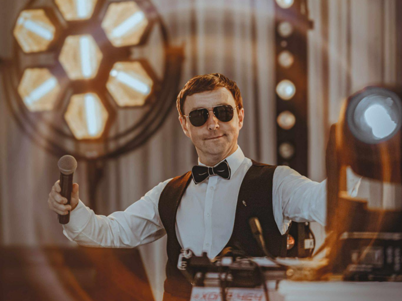 dj-jano zdjęcie prezentacji gdzie wesele