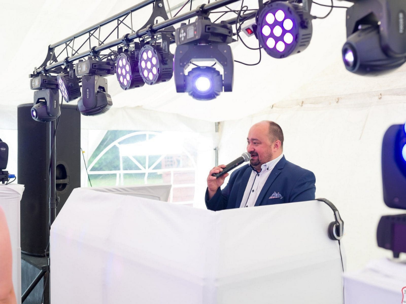 dj-kevis zdjęcie prezentacji gdzie wesele