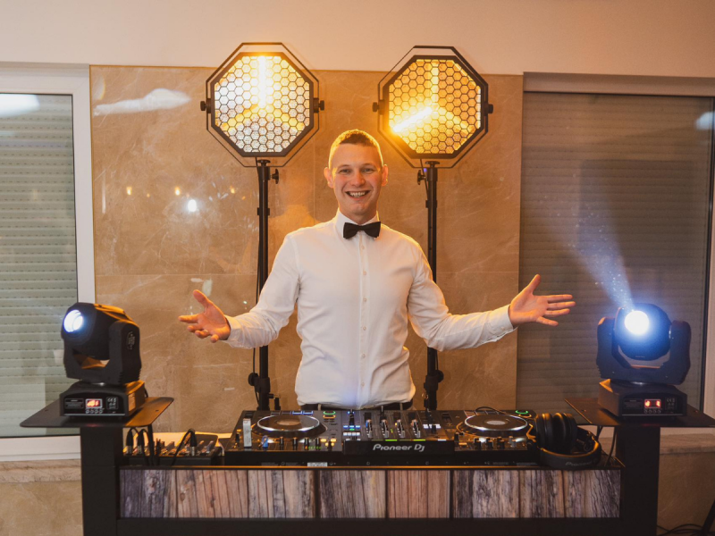 dj-kojo zdjęcie prezentacji gdzie wesele