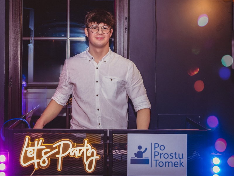 dj-po-prostu-tomek zdjęcie prezentacji gdzie wesele