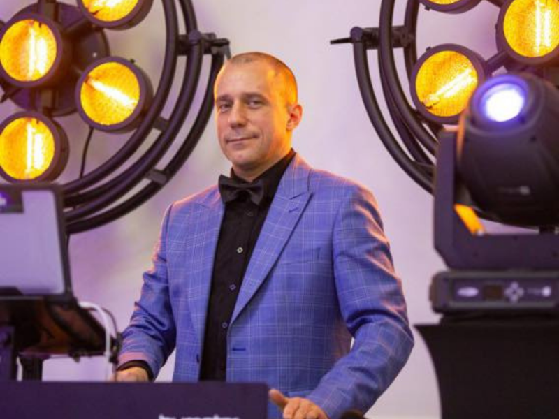 dj-raff-rafal-zaborowski zdjęcie prezentacji gdzie wesele