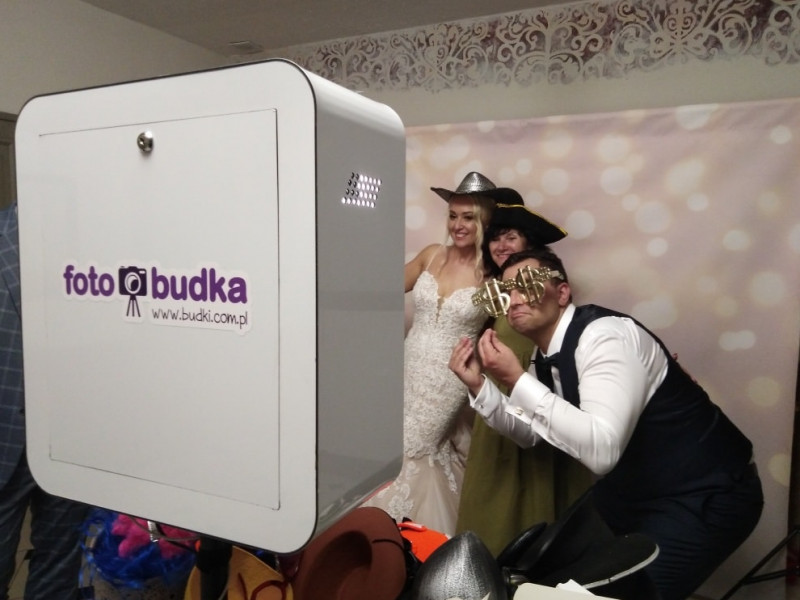 fotobudka-budkicompl zdjęcie prezentacji gdzie wesele