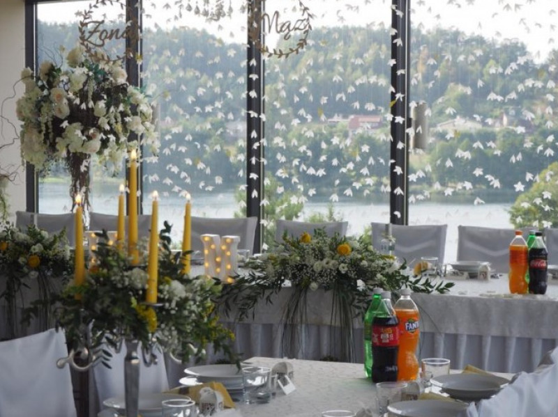 sala-w-siwym zdjęcie prezentacji gdzie wesele
